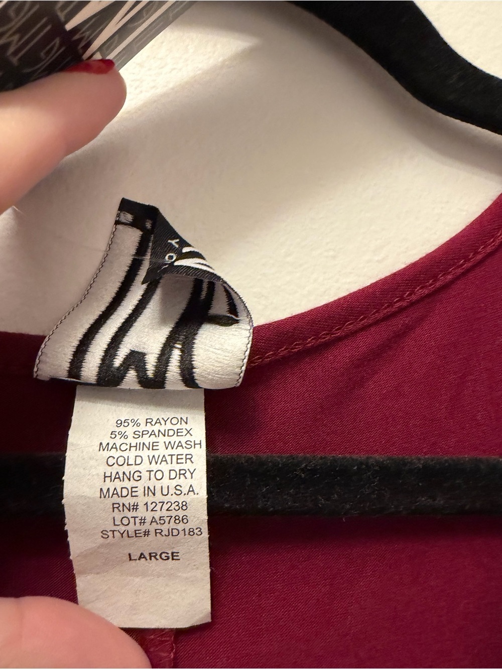 TMG New York Wine Burgundy Long Sleeve Knit Dress L Scoop Neck - Picture 5 of 5